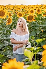 Ukrainian mail order bride Olga from Mariupol with blonde hair and green eye color - image 3