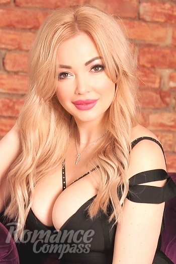 Ukrainian mail order bride Kristina from Odessa with blonde hair and brown eye color - image 1