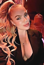 Ukrainian mail order bride Julia from Kiev with blonde hair and brown eye color - image 2