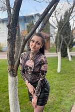 Ukrainian mail order bride Darya from Odessa with black hair and blue eye color - image 5