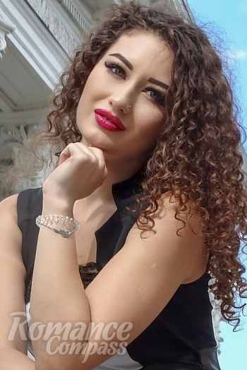 Ukrainian mail order bride Valeriya from Zaporozhie with brunette hair and grey eye color - image 1