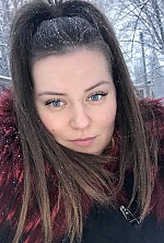 Ukrainian mail order bride Alina from Zaporizhzhia with light brown hair and blue eye color - image 5