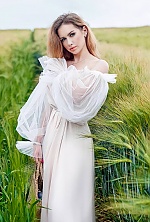 Ukrainian mail order bride Tatiana from Lvov with light brown hair and grey eye color - image 6
