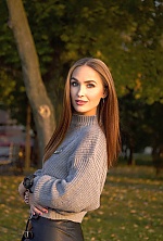 Ukrainian mail order bride Juliya from Kharkov with brunette hair and blue eye color - image 8