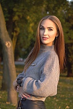 Ukrainian mail order bride Juliya from Kharkov with brunette hair and blue eye color - image 13