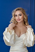 Ukrainian mail order bride Alina from Kiev with blonde hair and brown eye color - image 6