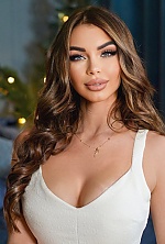Ukrainian mail order bride Yulia from Kharkiv with brunette hair and grey eye color - image 18