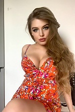 Ukrainian mail order bride Yuliia from Kharkov with auburn hair and green eye color - image 6