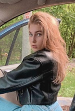 Ukrainian mail order bride Olesia from Moscow with light brown hair and green eye color - image 7