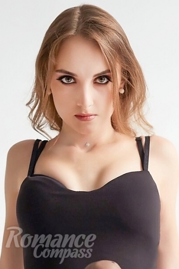 Ukrainian mail order bride Anastasia from Khmelnitskiy with light brown hair and green eye color - image 1