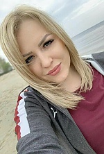 Ukrainian mail order bride Victoria from Cherkassy with blonde hair and grey eye color - image 5