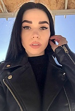 Ukrainian mail order bride Serafima from Chernihiv with black hair and black eye color - image 2
