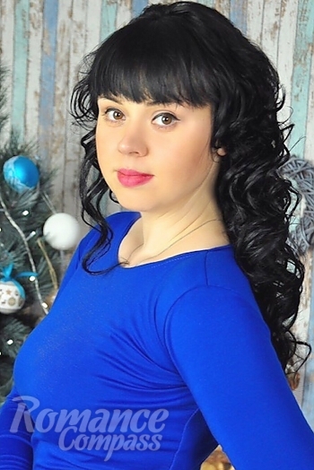 Ukrainian mail order bride Elena from Dnepr with black hair and hazel eye color - image 1