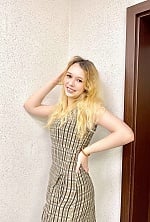 Ukrainian mail order bride Anna from Zaporozhye with blonde hair and green eye color - image 8
