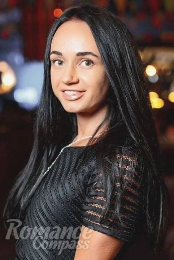 Ukrainian mail order bride Alyona from Kharkov with black hair and brown eye color - image 1