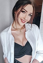 Ukrainian mail order bride Julia from Brussel with black hair and green eye color - image 9