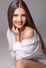 Ukrainian mail order bride Snezhana from Cherkasy with brunette hair and brown eye color - image 2