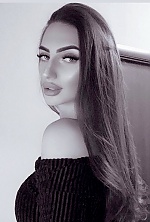Ukrainian mail order bride Sandra from Zaporozhye with brunette hair and brown eye color - image 7