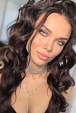 Ukrainian mail order bride Victoriia from Kyiv with brunette hair and green eye color - image 3