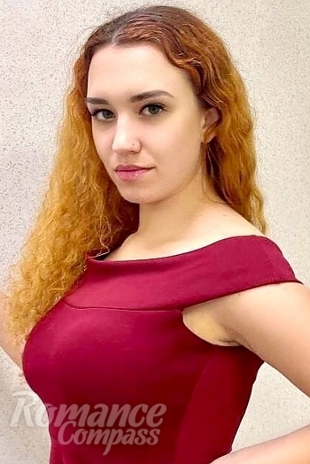 Ukrainian mail order bride Aleksandra from Zaporozhye with red hair and green eye color - image 1