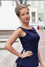 Ukrainian mail order bride Yuliya from Minsk with brunette hair and blue eye color - image 4
