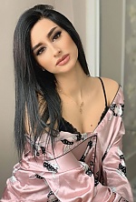 Ukrainian mail order bride Polina from Lugansk with black hair and brown eye color - image 3