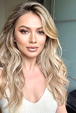 Ukrainian mail order bride Victoria from Munich with light brown hair and hazel eye color - image 12