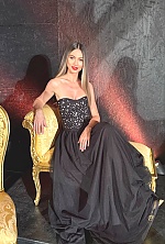Ukrainian mail order bride Victoria from Vienna with light brown hair and hazel eye color - image 12