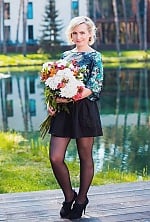 Ukrainian mail order bride Alina from Poltava with light brown hair and green eye color - image 8