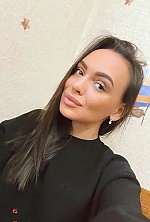 Ukrainian mail order bride Alice from Zaporozhye with brunette hair and brown eye color - image 6