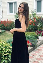 Ukrainian mail order bride Julia from Irkliiv with light brown hair and green eye color - image 3