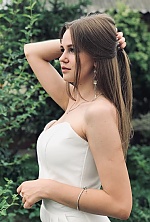 Ukrainian mail order bride Julia from Irkliiv with light brown hair and green eye color - image 2