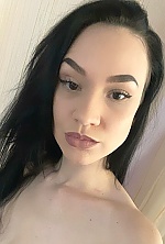 Ukrainian mail order bride Darina from Novopoltavka with black hair and brown eye color - image 3
