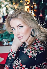 Ukrainian mail order bride Viktoria from Kiev with blonde hair and green eye color - image 7