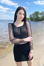 Ukrainian mail order bride Daria from Cherkassy with light brown hair and green eye color - image 3