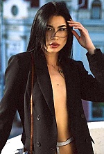 Ukrainian mail order bride Ilona from Rome with black hair and brown eye color - image 4