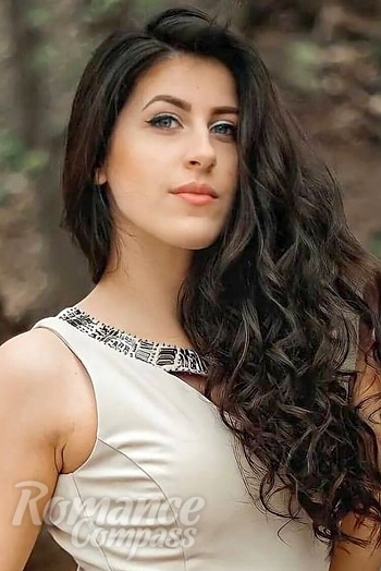 Ukrainian mail order bride Katerina from Irpen with light brown hair and grey eye color - image 1