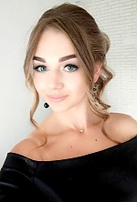 Ukrainian mail order bride Daria from Kiev with white grey hair and green eye color - image 2