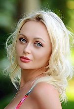 Ukrainian mail order bride Halyna from Berdyansk with blonde hair and grey eye color - image 5