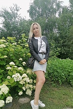 Ukrainian mail order bride Julia from Svetogorsk with blonde hair and grey eye color - image 2