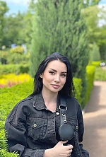 Ukrainian mail order bride Julia from Kiev with black hair and green eye color - image 4