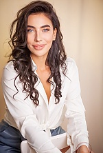Ukrainian mail order bride Alina from Kiev with brunette hair and blue eye color - image 3
