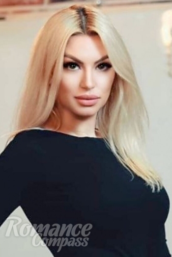 Ukrainian mail order bride Mariia from Chisinau with blonde hair and brown eye color - image 1