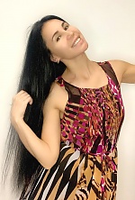 Ukrainian mail order bride Yulia from Kropyvnytsky with black hair and brown eye color - image 5