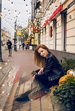Ukrainian mail order bride Daria from Kiev with red hair and brown eye color - image 4