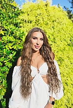 Ukrainian mail order bride Karyna from Bremen with light brown hair and green eye color - image 9