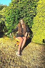 Ukrainian mail order bride Karyna from Bremen with light brown hair and green eye color - image 2