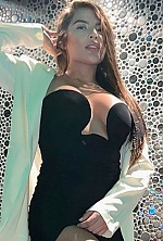 Ukrainian mail order bride Jimena from Medellin with light brown hair and brown eye color - image 14
