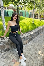 Ukrainian mail order bride Vita from Mykolaiv with light brown hair and hazel eye color - image 9