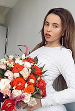 Ukrainian mail order bride Anna from Kharkiv with light brown hair and brown eye color - image 4